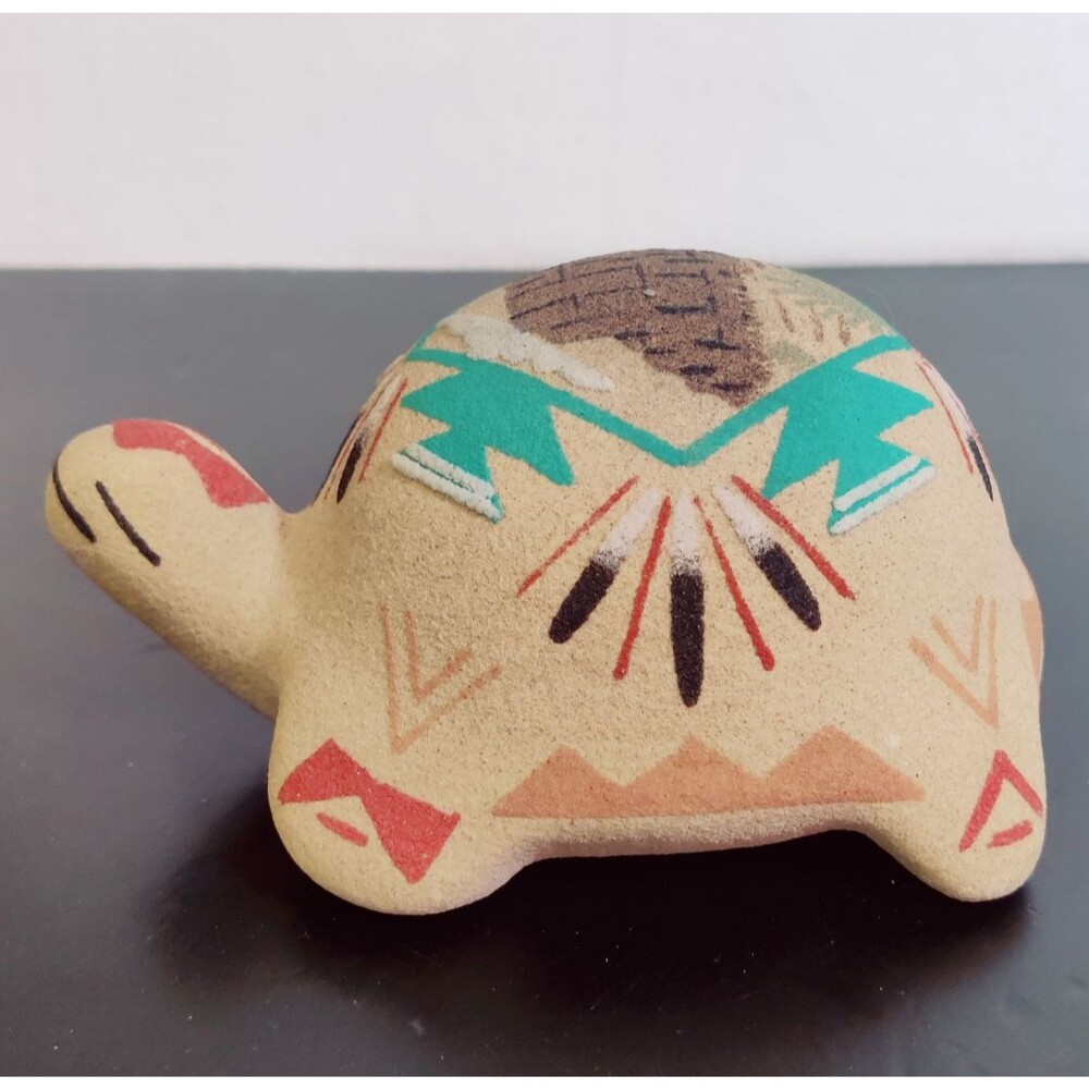 Vintage NAVAJO Native American Sand Pottery Turtle Totem 6in Figure